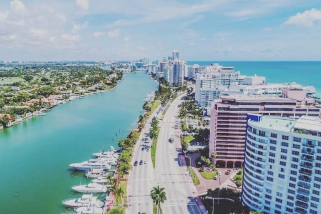 Alexander 511 Beachfront Condo With 2 Pools, Direct Beach Access, Sauna, Tikki Bar Miami Beach Exterior foto