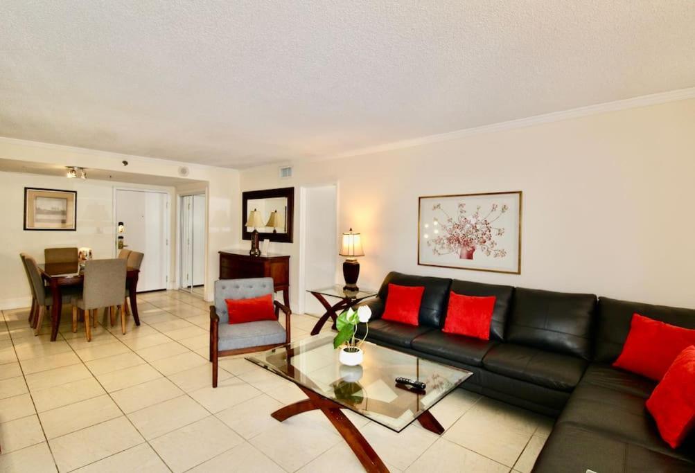 Alexander 511 Beachfront Condo With 2 Pools, Direct Beach Access, Sauna, Tikki Bar Miami Beach Exterior foto